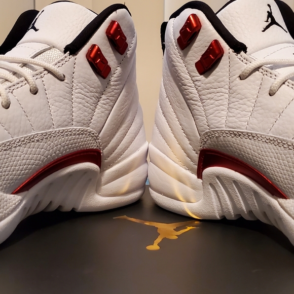 Air Jordan 12 “Twist” Color: White/University Red-BlackStyle Size: 5Y = 6.5 WMNS - Picture 13 of 15